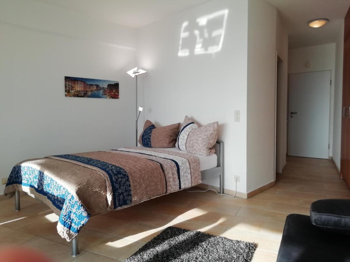 Hotelturm Apartment Augusta Esterno foto